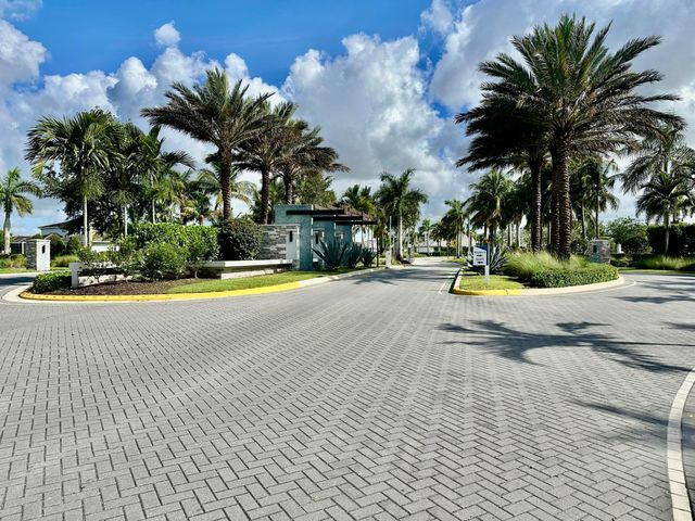 7036 Peters Lane, Delray Beach, FL 33446