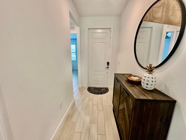 7036 Peters Lane, Delray Beach, FL 33446