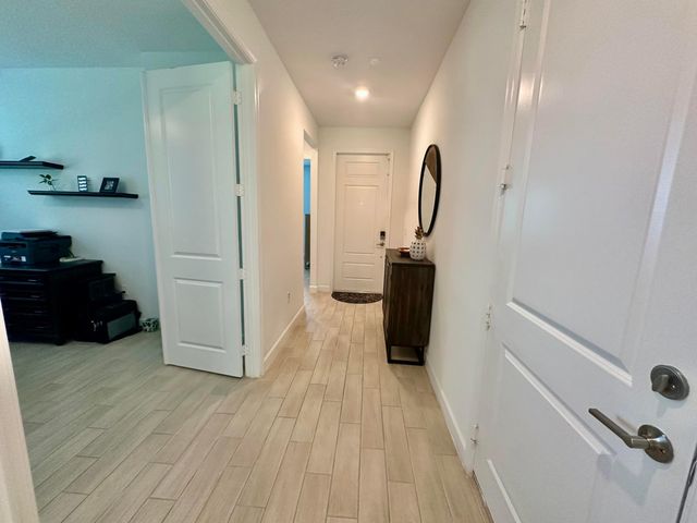 7036 Peters Lane, Delray Beach, FL 33446