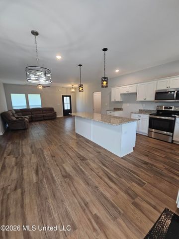 124 Deerfield Trace, Coldwater, MS 38618
