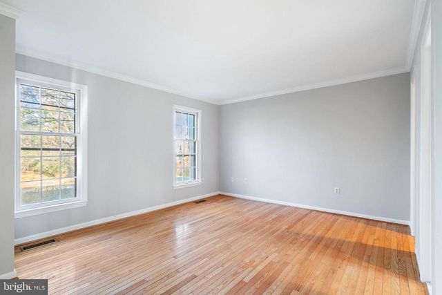 7087 WESTMORELAND DR, Warrenton, VA 20187