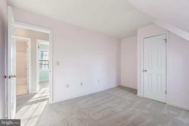 7087 WESTMORELAND DR, Warrenton, VA 20187