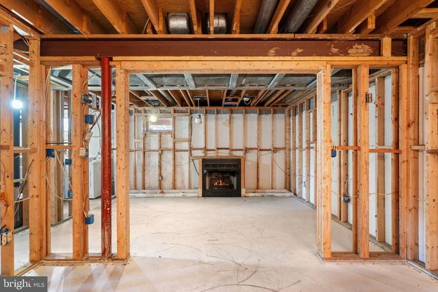 7087 WESTMORELAND DR, Warrenton, VA 20187