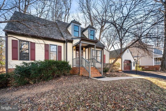 7087 WESTMORELAND DR, Warrenton, VA 20187