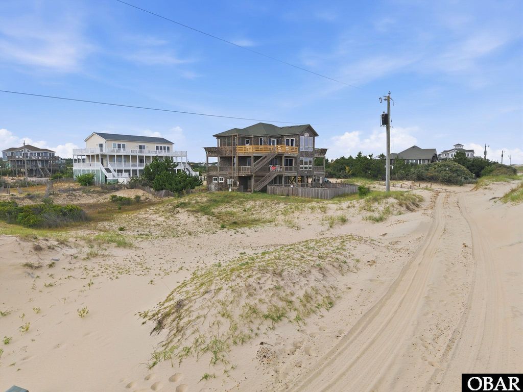 Image 10 of property listing at 1670 Sandfiddler Road Lot 2, Corolla, NC 27927