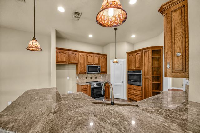 136 Arapahoe Ridge, Weatherford, TX 76087