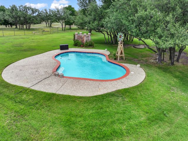 136 Arapahoe Ridge, Weatherford, TX 76087