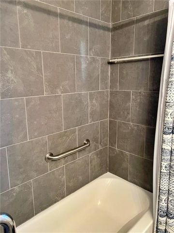 203 Crestwood Lane, Pittsburg, KS 66762