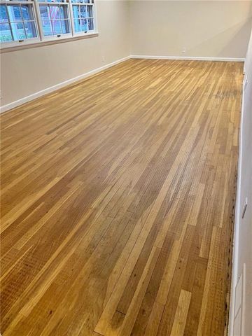 203 Crestwood Lane, Pittsburg, KS 66762