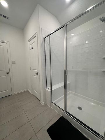 4743 Glen Isle Drive, Houston, TX 77009