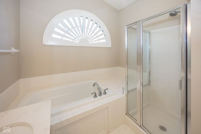 11179 Avery Row, Fishers, IN 46038