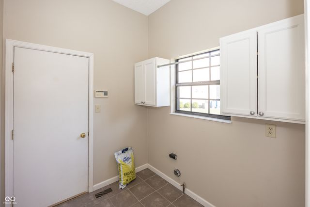 11179 Avery Row, Fishers, IN 46038