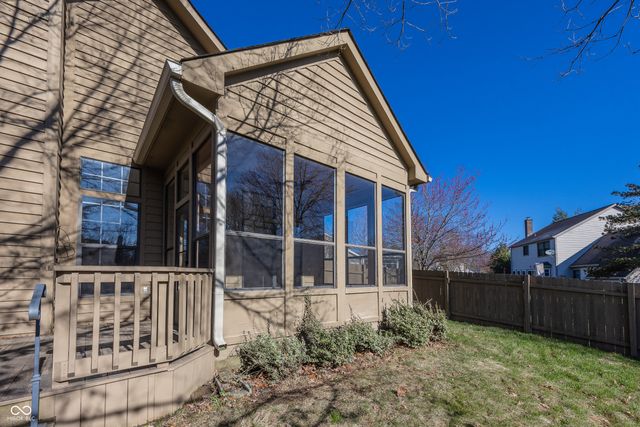 11179 Avery Row, Fishers, IN 46038