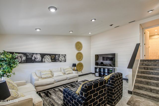 3342 N 80TH Avenue, Phoenix, AZ 85033