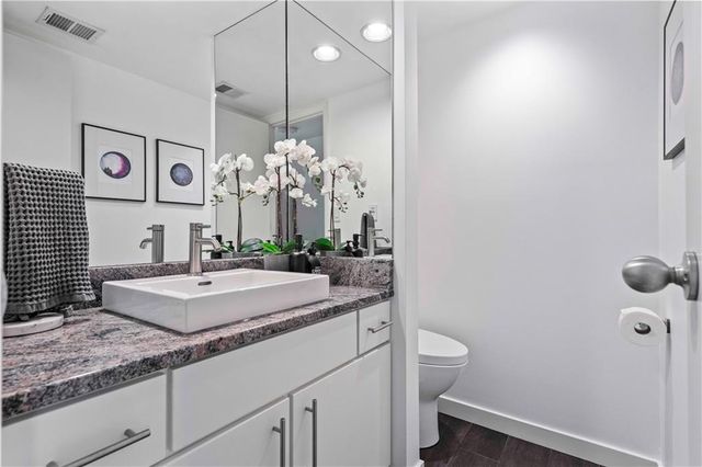 20413 Crickett Lane, Lenexa, KS 66220