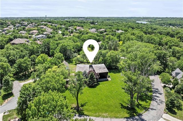 20413 Crickett Lane, Lenexa, KS 66220