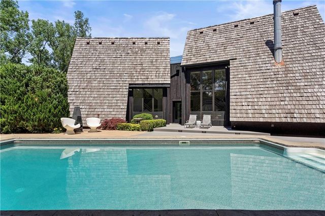 20413 Crickett Lane, Lenexa, KS 66220