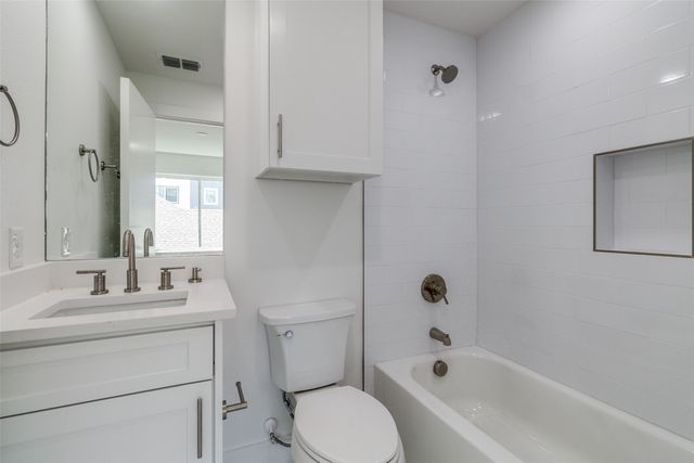 4701 San Jacinto Street 103, Dallas, TX 75204