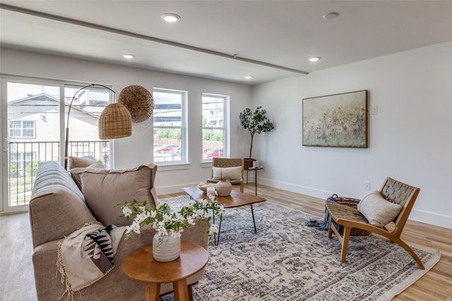 4701 San Jacinto Street 103, Dallas, TX 75204