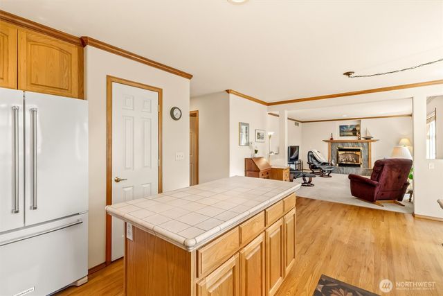 21807 87th Place W, Edmonds, WA 98026