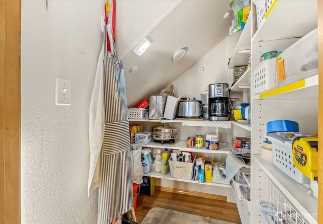 21807 87th Place W, Edmonds, WA 98026