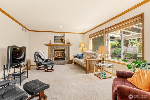 21807 87th Place W, Edmonds, WA 98026
