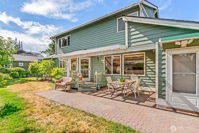 21807 87th Place W, Edmonds, WA 98026