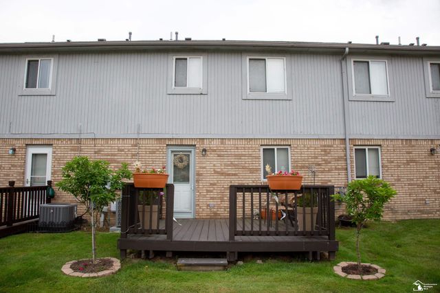 23462 Wagar Court, Brownstown Twp, MI 48183