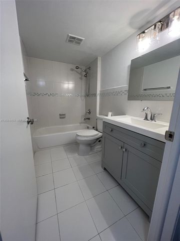 10415 N Kendall Drive B113, Miami, FL 33176
