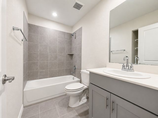 1704 Gold Mine Trail, Aubrey, TX 76227