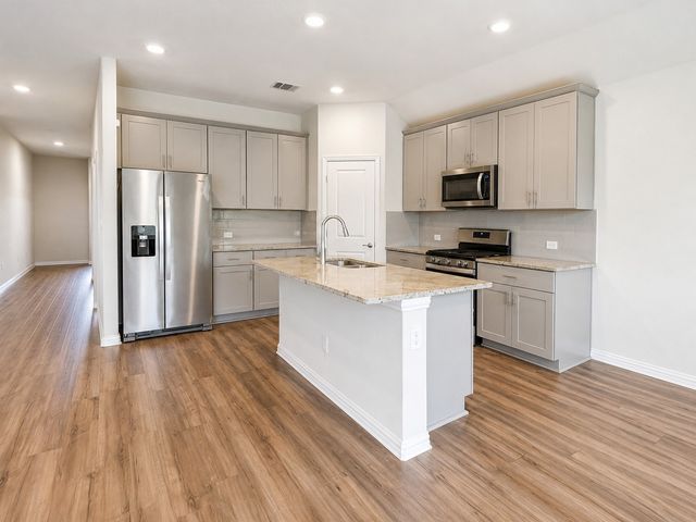 1704 Gold Mine Trail, Aubrey, TX 76227