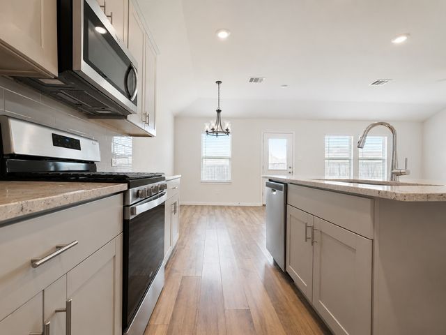 1704 Gold Mine Trail, Aubrey, TX 76227