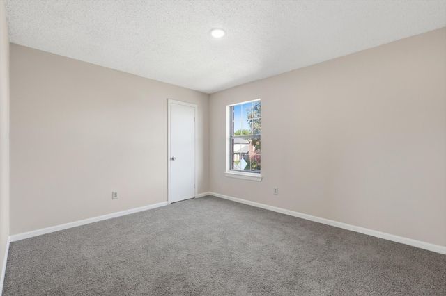 610 Squaw Creek Court, Arlington, TX 76018