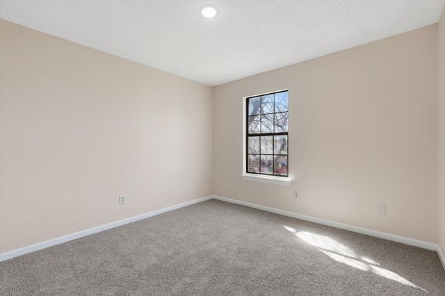 610 Squaw Creek Court, Arlington, TX 76018