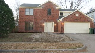 610 Squaw Creek Court, Arlington, TX 76018