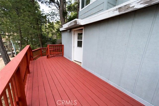 23622 Scenic Drive, Crestline, CA 92325