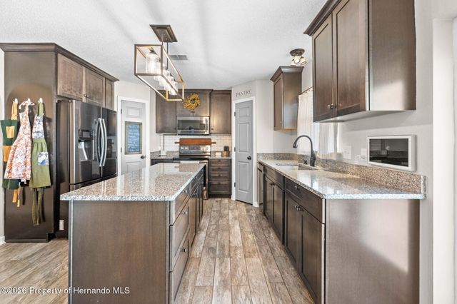 12299 Lark Sparrow Road, Weeki Wachee, FL 34614