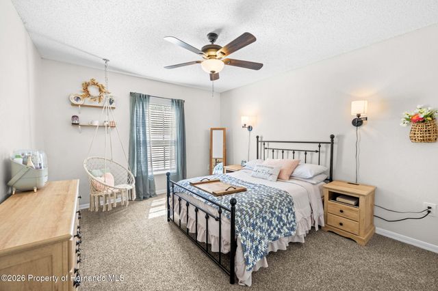 12299 Lark Sparrow Road, Weeki Wachee, FL 34614