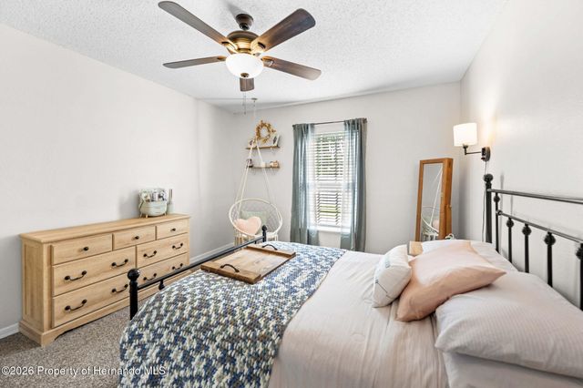 12299 Lark Sparrow Road, Weeki Wachee, FL 34614