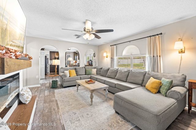 12299 Lark Sparrow Road, Weeki Wachee, FL 34614