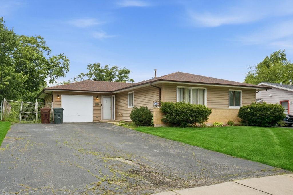 17790 HARVARD Lane, Country Club Hills, IL 60478