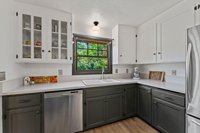 1201 E Park Street, Grants Pass, OR 97527