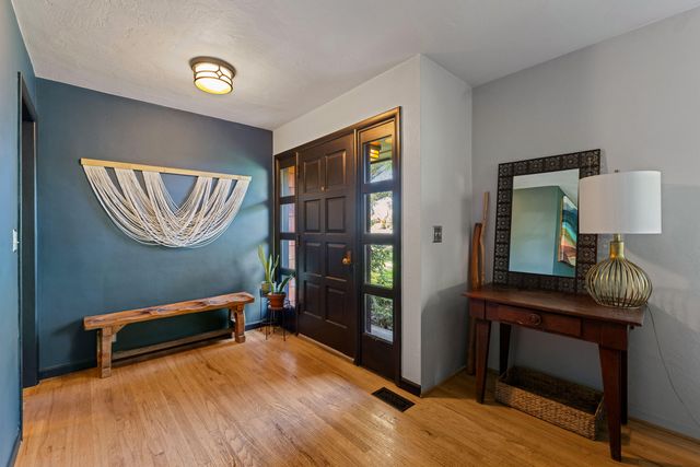 1201 E Park Street, Grants Pass, OR 97527