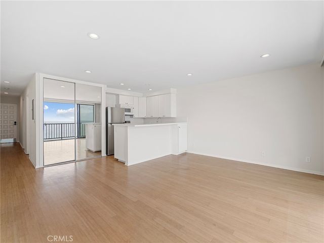 721 Esplanade 403, Redondo Beach, CA 90277