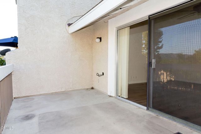 741 Warwick Avenue, Thousand Oaks, CA 91360