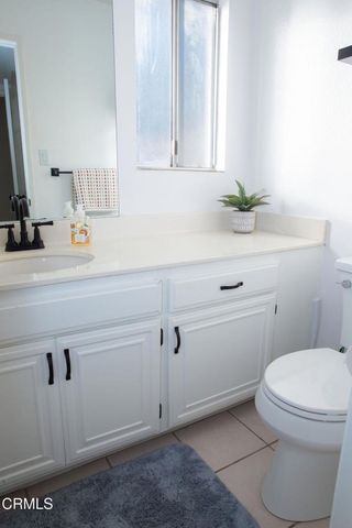 741 Warwick Avenue, Thousand Oaks, CA 91360