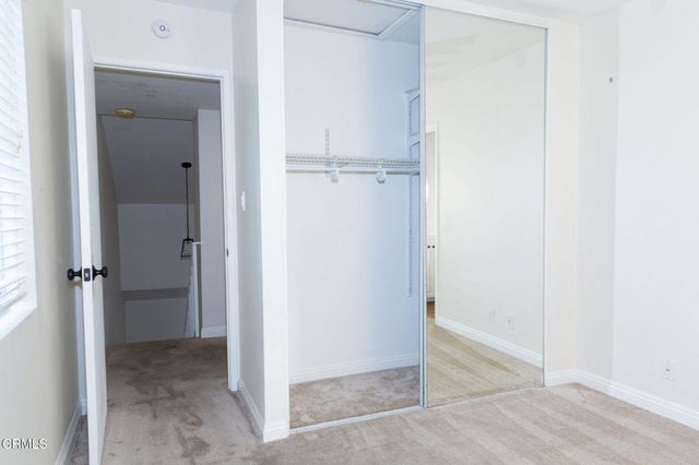 741 Warwick Avenue, Thousand Oaks, CA 91360