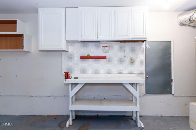 741 Warwick Avenue, Thousand Oaks, CA 91360