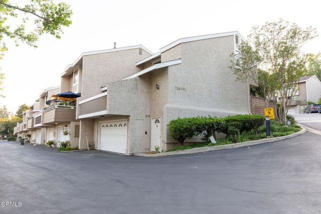 741 Warwick Avenue, Thousand Oaks, CA 91360