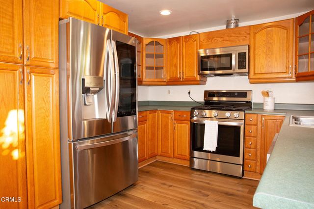 741 Warwick Avenue, Thousand Oaks, CA 91360